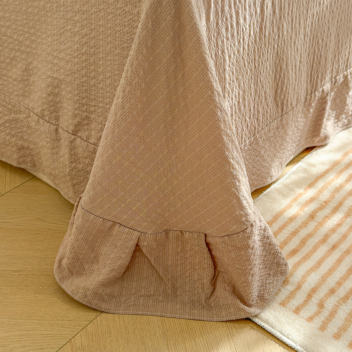 91家纺网 家纺一手货源 找家纺 铺尚美家纺 2026春夏新品高克重A类泡芙纱泡泡皱皱纱四件套 爱心小熊