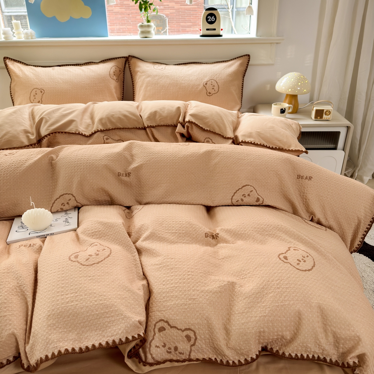 91家纺网 家纺一手货源 找家纺 雯雨家纺 2026新款全棉华夫格三角针被套 萌动时光咖