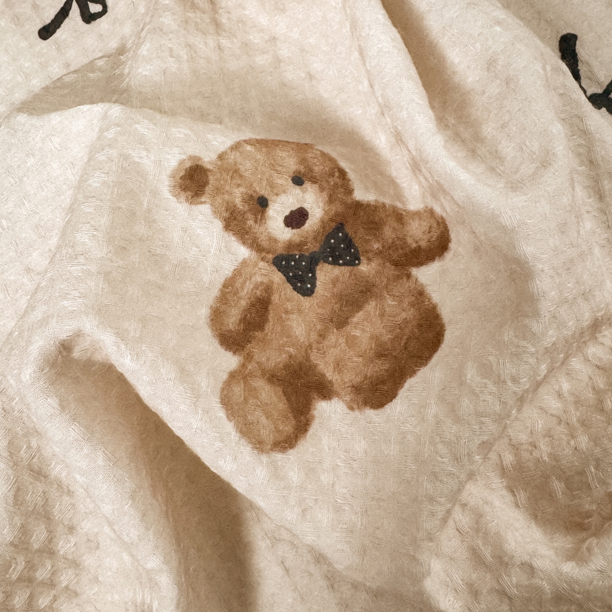 91家纺网 家纺一手货源 找家纺 雯雨家纺 2026新款全棉华夫格三角针被套 萌动时光