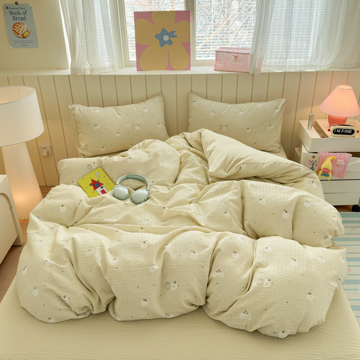 91家纺网 家纺一手货源 找家纺 德比尔斯 2026新款小清新110g高品质直播热卖款A类泡芙棉四件套 手绘草莓