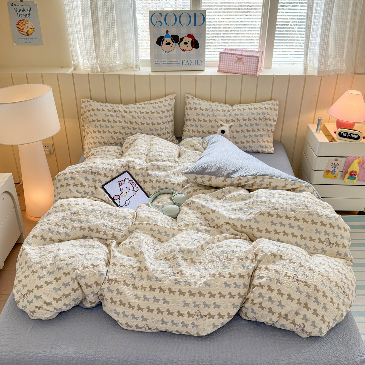 91家纺网 家纺一手货源 找家纺 德比尔斯 2026新款小清新110g高品质直播热卖款A类泡芙棉四件套 小马派对