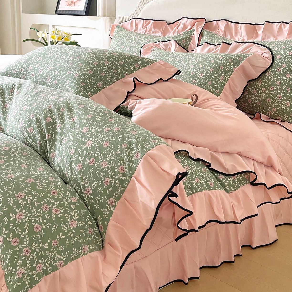 91家纺网 家纺一手货源 找家纺 麦田家纺 2026新款花边床盖四件套 秘密花园