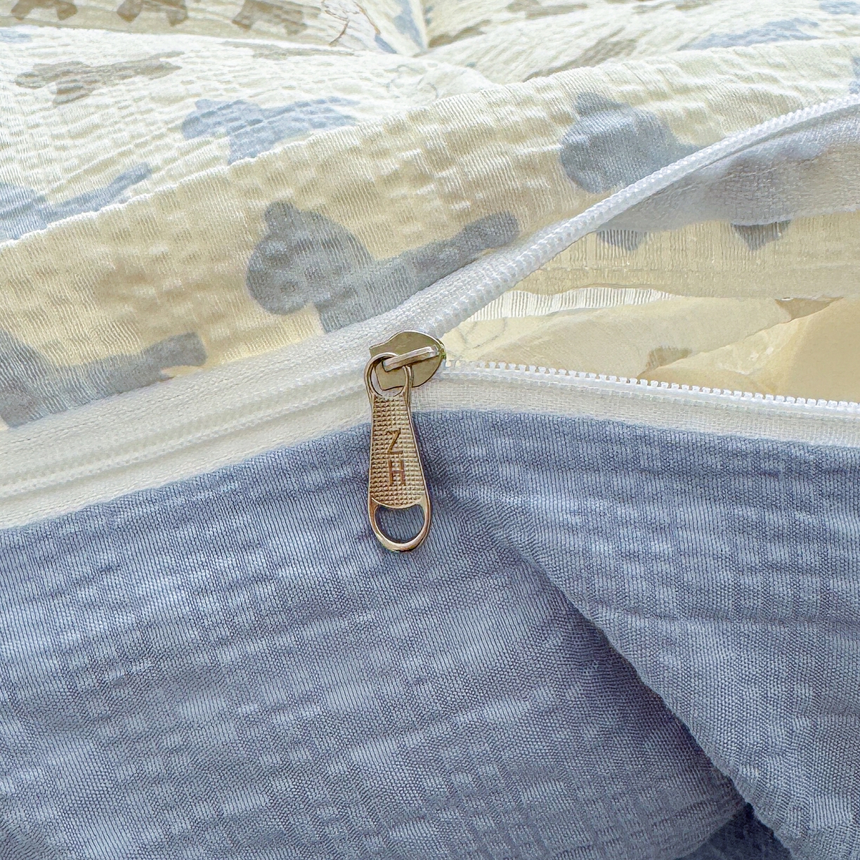 91家纺网 家纺一手货源 找家纺 铺尚美家纺 2026春夏新品高克重A类泡芙纱泡泡皱皱纱四件套 马到成功