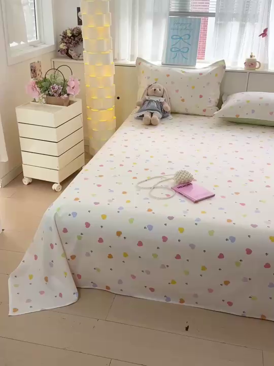 91家纺网 家纺一手货源 找家纺 卡普家居 2026新款全棉印花A版床单 樱桃小可