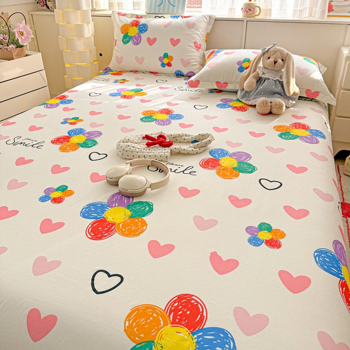 91家纺网 家纺一手货源 找家纺 卡普家居 2026新款全棉印花A版床单 缤纷花语