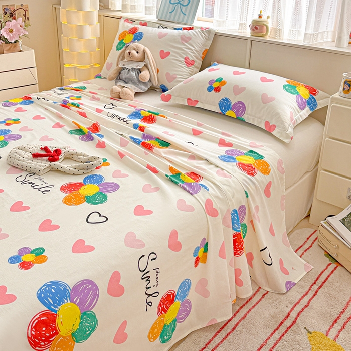 91家纺网 家纺一手货源 找家纺 卡普家居 2026新款全棉印花A版床单 缤纷花语