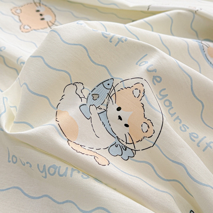 91家纺网 家纺一手货源 找家纺 卡普家居 2026新款全棉印花A版床单 猫咪宝贝