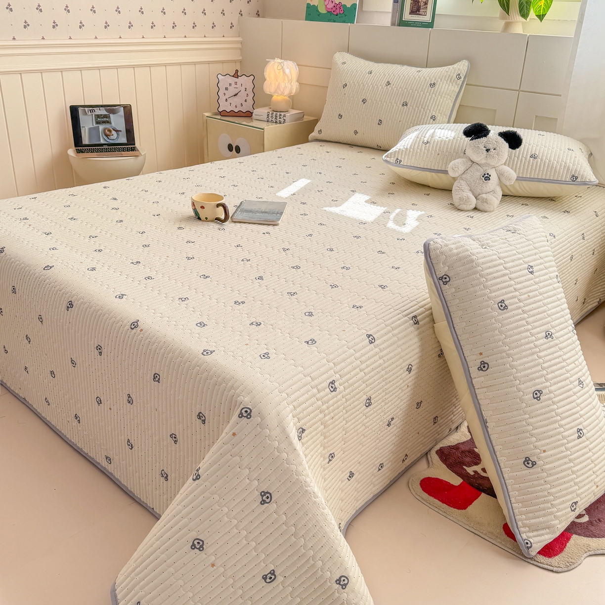 91家纺网 家纺一手货源 找家纺 康纳利 2026新款全棉床盖学生夹棉薄款床盖床垫三件套四季通用 熊仔