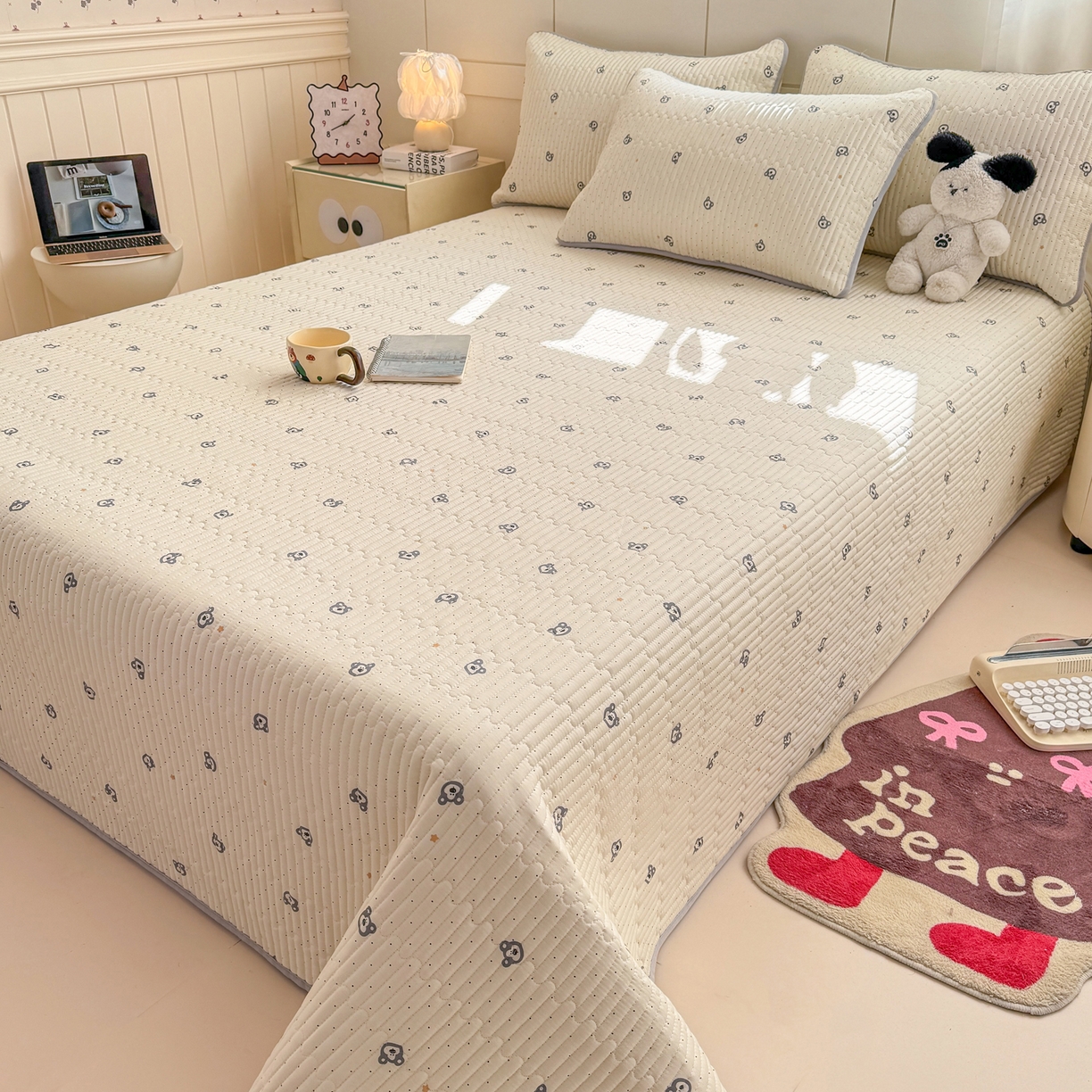 91家纺网 家纺一手货源 找家纺 康纳利 2026新款全棉床盖学生夹棉薄款床盖床垫三件套四季通用 熊仔