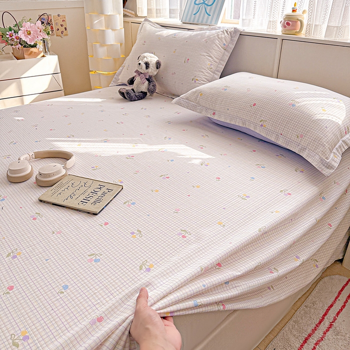 91家纺网 家纺一手货源 找家纺 卡普家居 2026新款全棉印花A版床单 樱桃小可