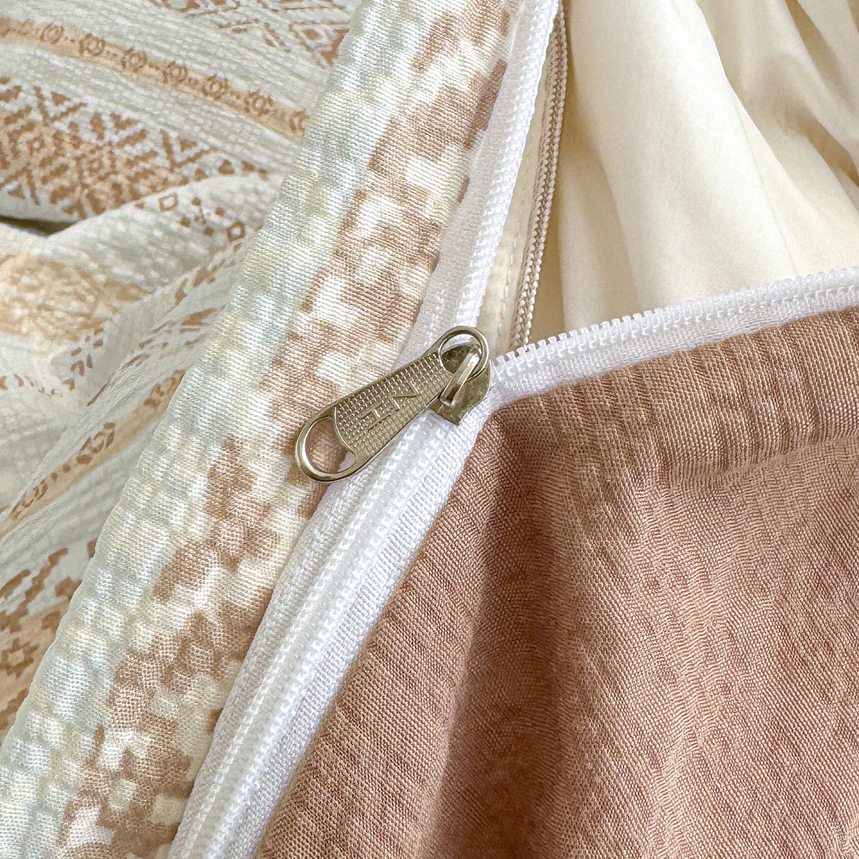 91家纺网 家纺一手货源 找家纺 铺尚美家纺 2026春夏新品高克重A类泡芙纱泡泡皱皱纱四件套 波西米亚蓝