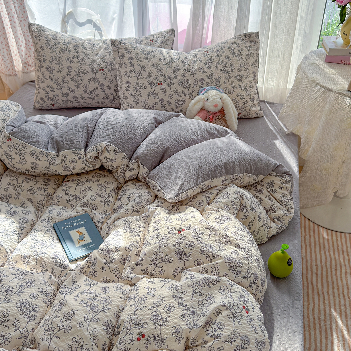 91家纺网 家纺一手货源 找家纺 铺尚美家纺 2026春夏新品高克重A类泡芙纱泡泡皱皱纱四件套 赫本印象