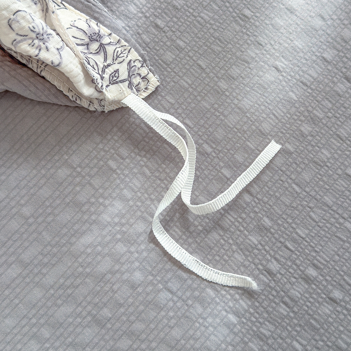 91家纺网 家纺一手货源 找家纺 铺尚美家纺 2026春夏新品高克重A类泡芙纱泡泡皱皱纱四件套 赫本印象