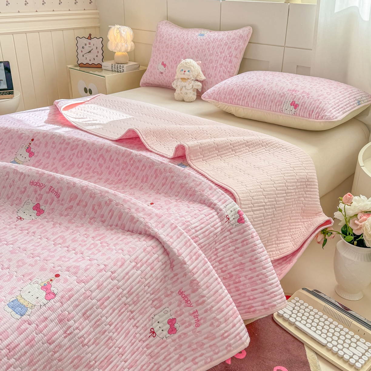 91家纺网 家纺一手货源 找家纺 康纳利 2026新款全棉床盖学生夹棉薄款床盖床垫三件套四季通用 KT粉