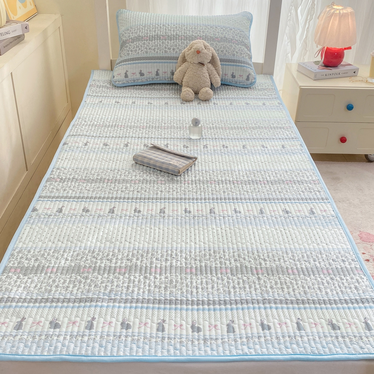 91家纺网 家纺一手货源 找家纺 （总）康纳利 2026新款全棉床盖学生夹棉薄款床盖宿舍上下铺床垫三件套四季通用