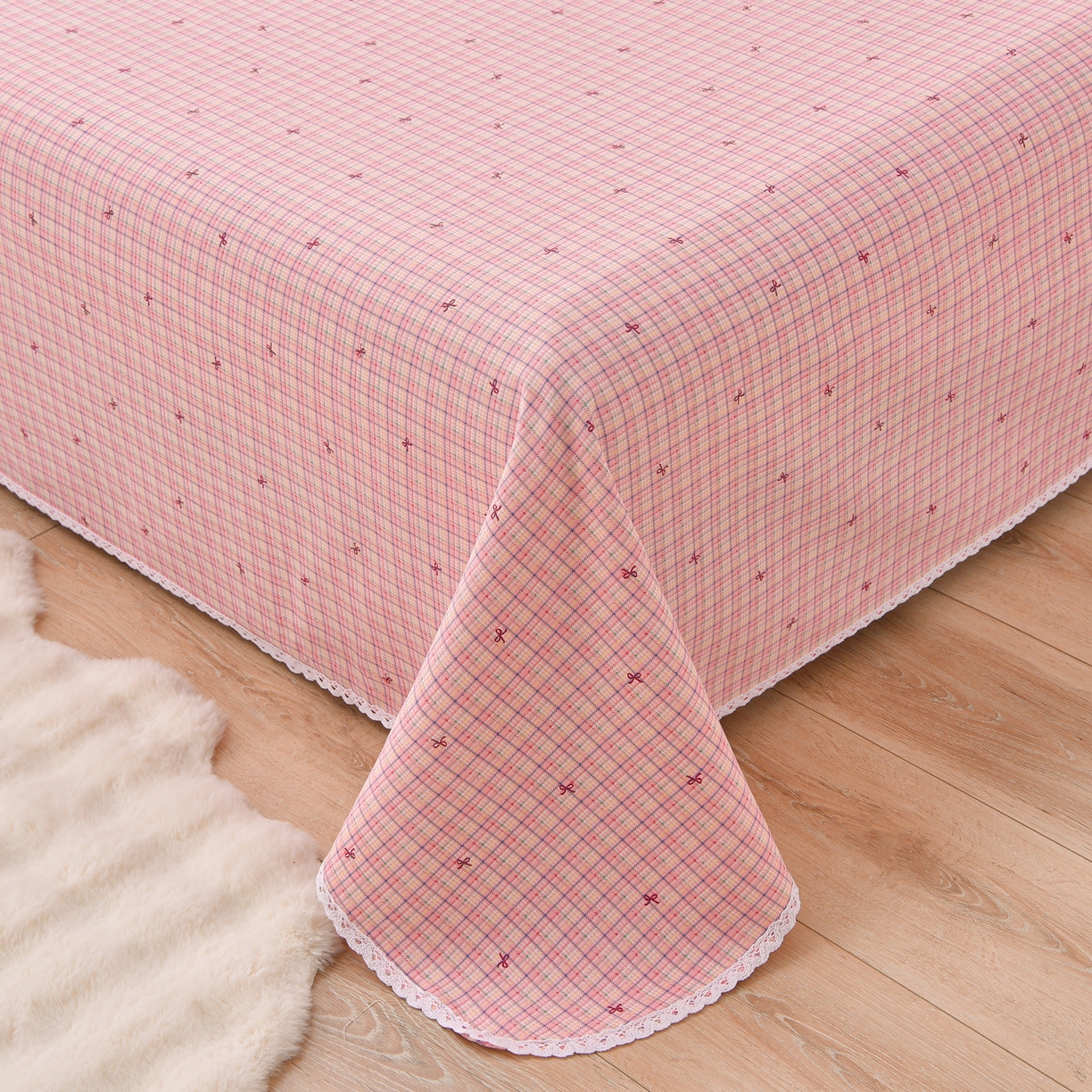 91家纺网 家纺一手货源 找家纺 德比尔斯  2026新款原棉老粗布凉席花边老粗布三件套 粉格子-花边款