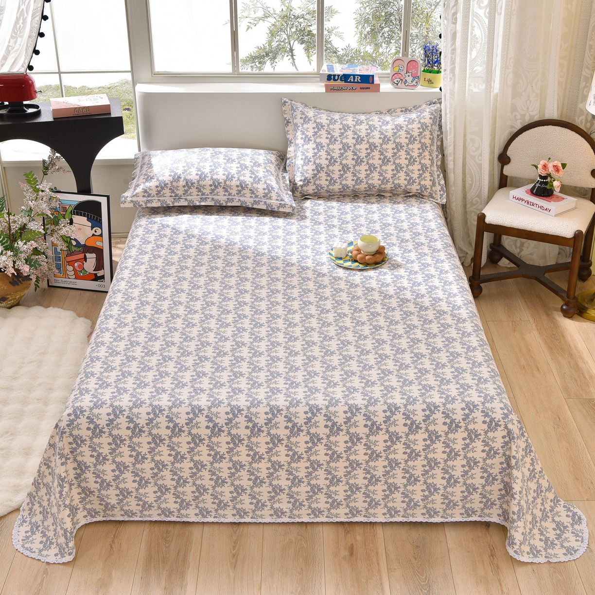 91家纺网 家纺一手货源 找家纺 德比尔斯  2026新款原棉老粗布凉席花边老粗布三件套 蓝莲花-花边款