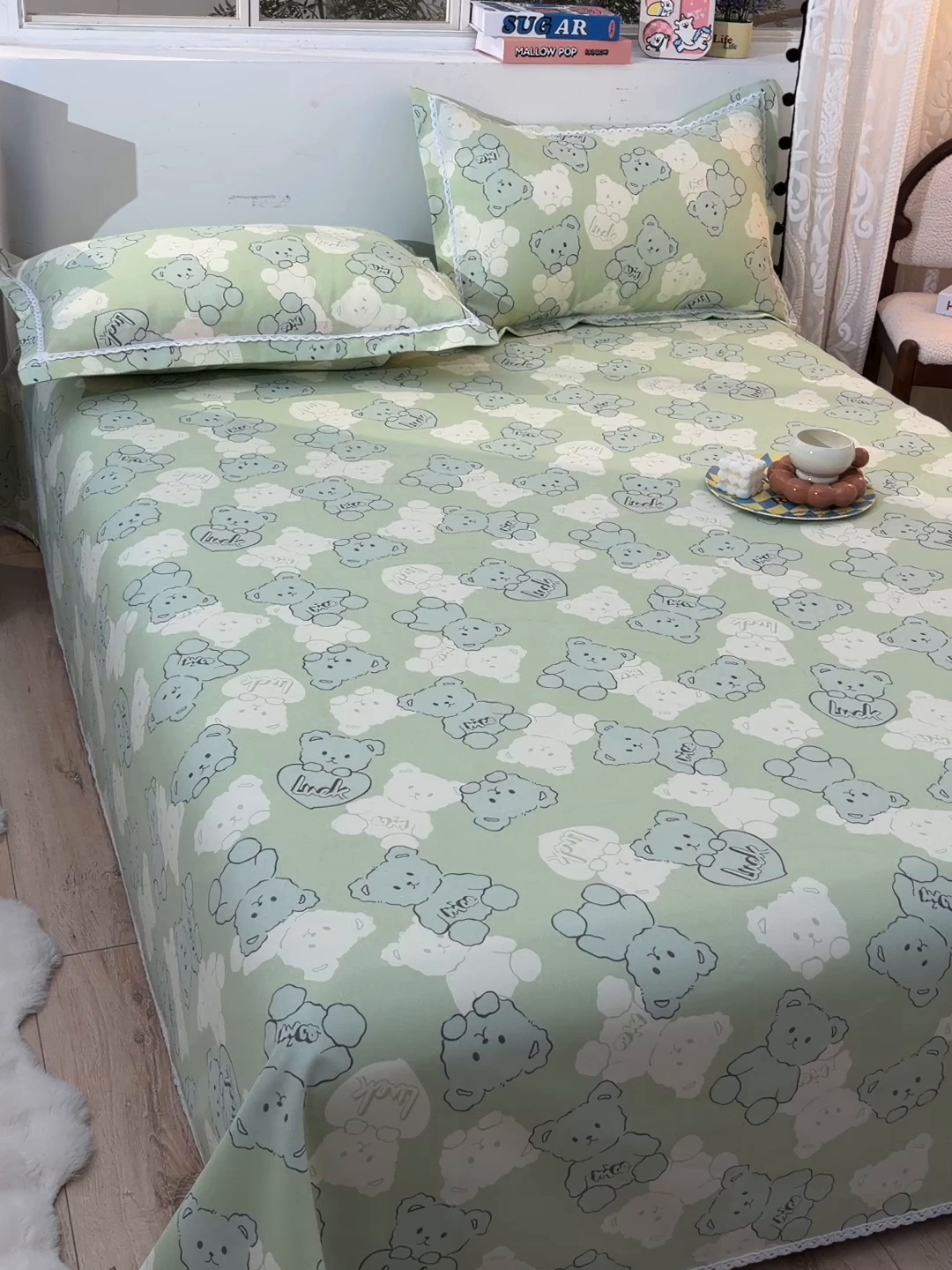 91家纺网 家纺一手货源 找家纺 德比尔斯  2026新款原棉老粗布凉席花边老粗布三件套 萌熊-花边款