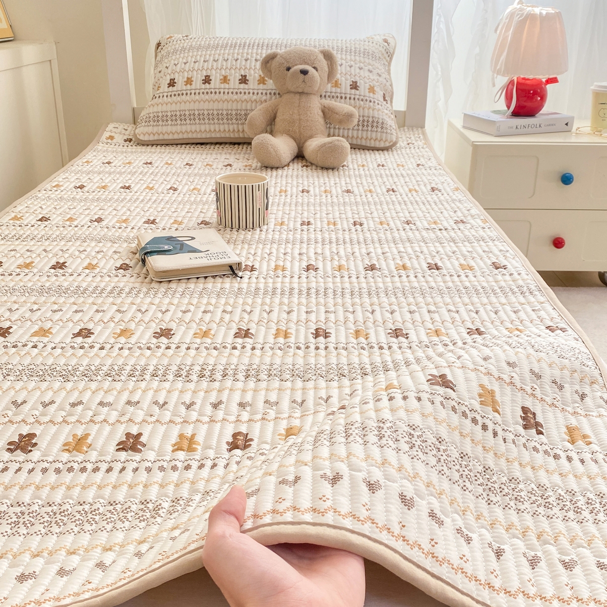 91家纺网 家纺一手货源 找家纺 （总）康纳利 2026新款全棉床盖学生夹棉薄款床盖宿舍上下铺床垫三件套四季通用