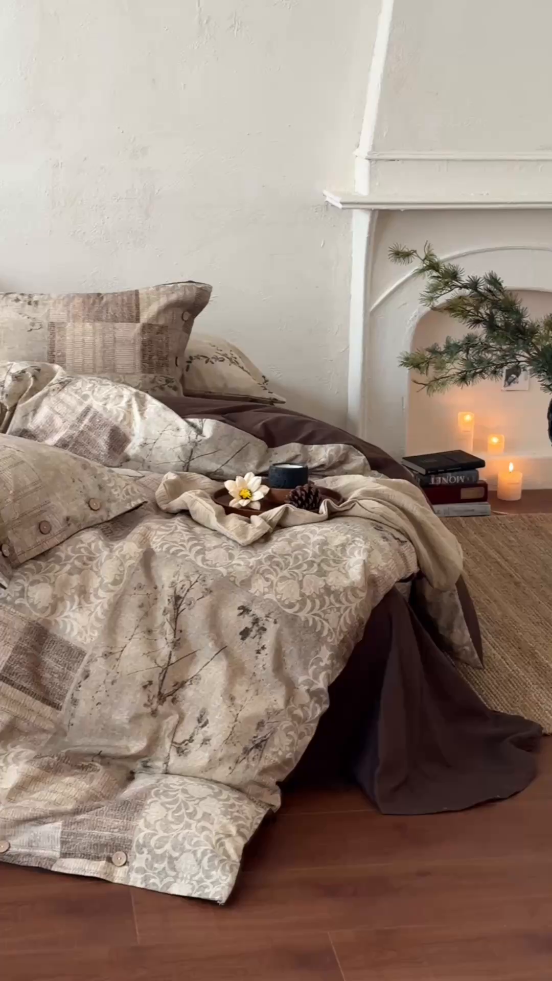 91家纺网 家纺一手货源 找家纺 淑女公社家纺 2026春夏新款竹节棉麻印花纽扣款套件四件套 凡尔赛的织梦