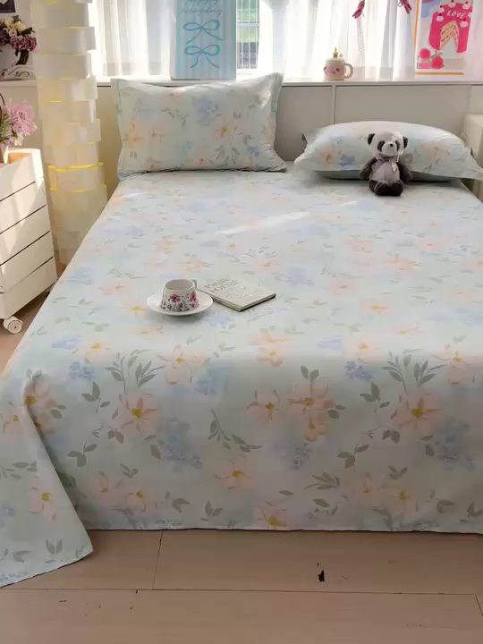 91家纺网 家纺一手货源 找家纺 卡普二店 2025新款全棉印花A版床单 风的颜色