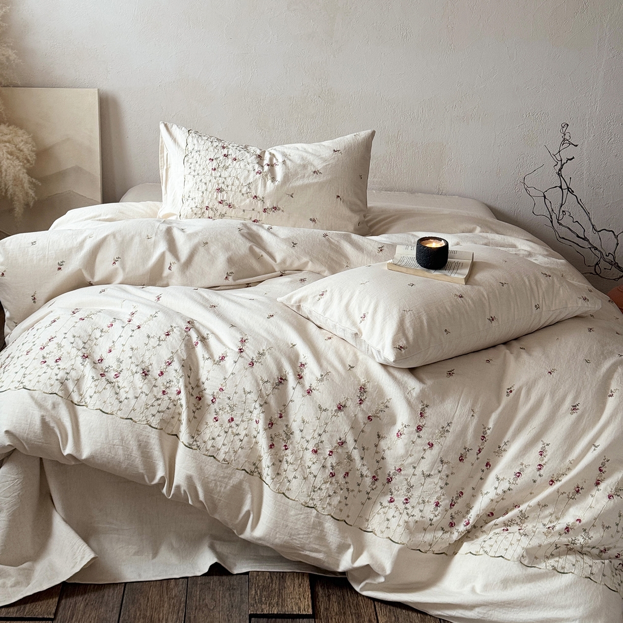 91家纺网 家纺一手货源 找家纺 淑女公社家纺 2026春夏新款竹节棉麻特种绣花四件套 一亩花田