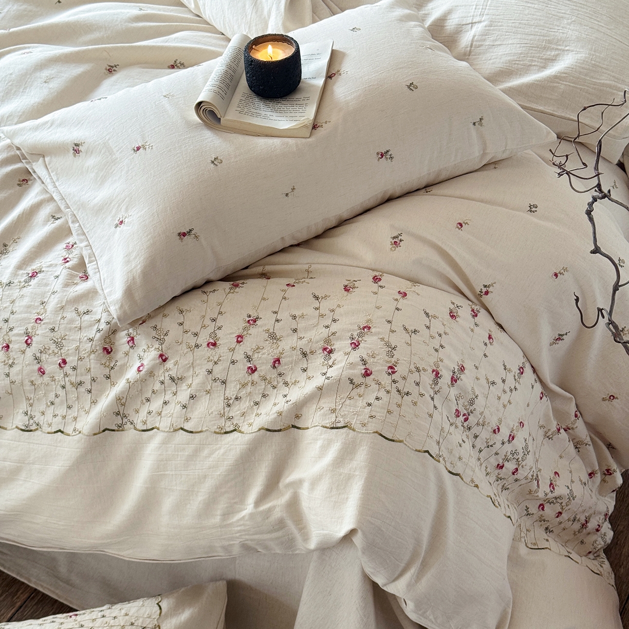 91家纺网 家纺一手货源 找家纺 淑女公社家纺 2026春夏新款竹节棉麻特种绣花四件套 一亩花田