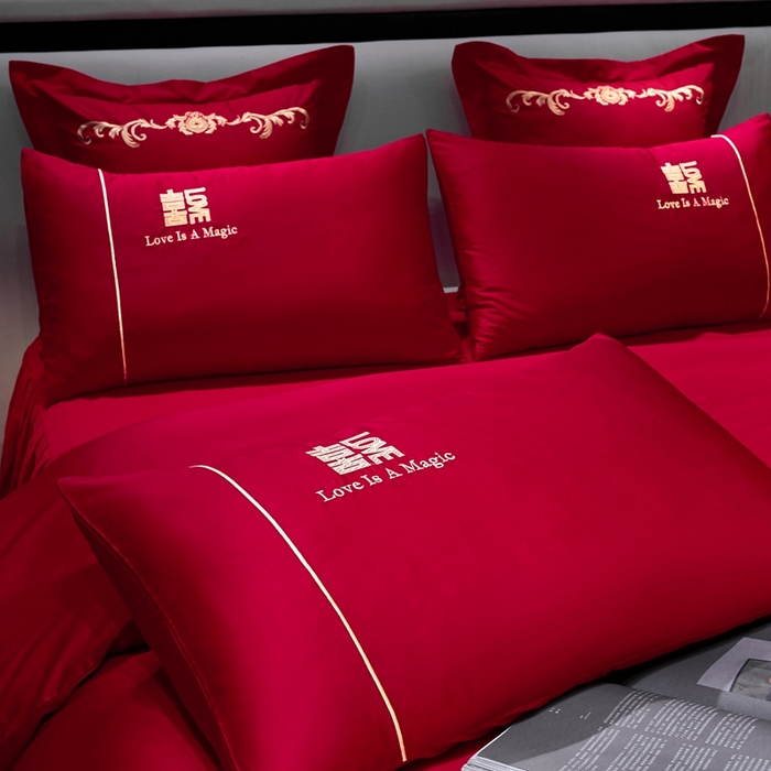 91家纺网 家纺一手货源 找家纺 慕她家纺 2026年磨毛亲肤棉婚庆四件套大红色刺绣结床上用品 一见钟情