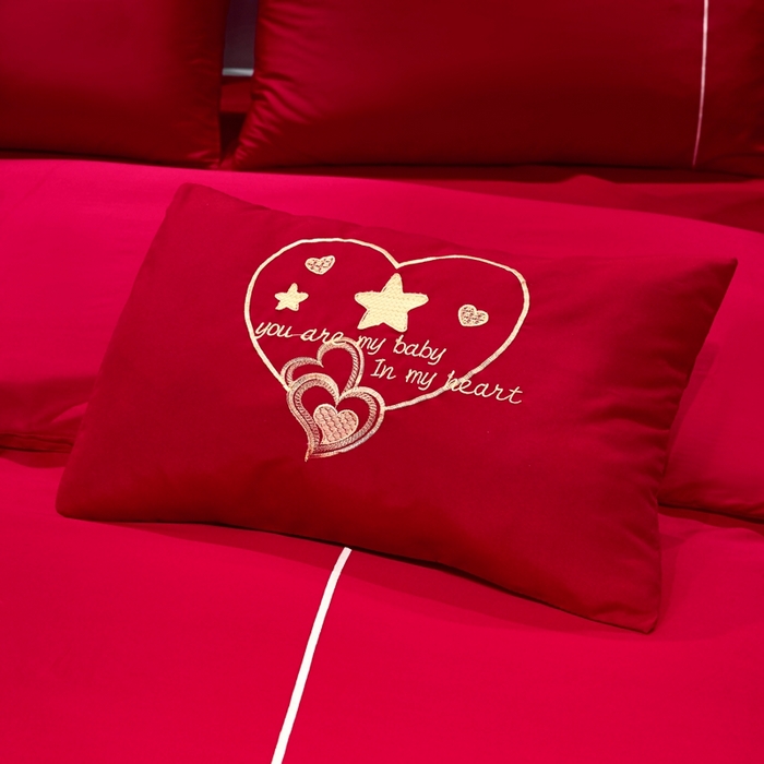 91家纺网 家纺一手货源 找家纺 慕她家纺 2026年磨毛亲肤棉婚庆四件套大红色刺绣结床上用品 一见钟情