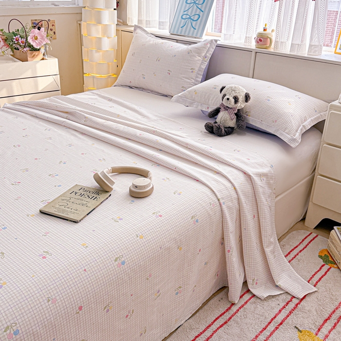 91家纺网 家纺一手货源 找家纺 卡普二店 2025新款全棉印花A版床单 樱桃小可