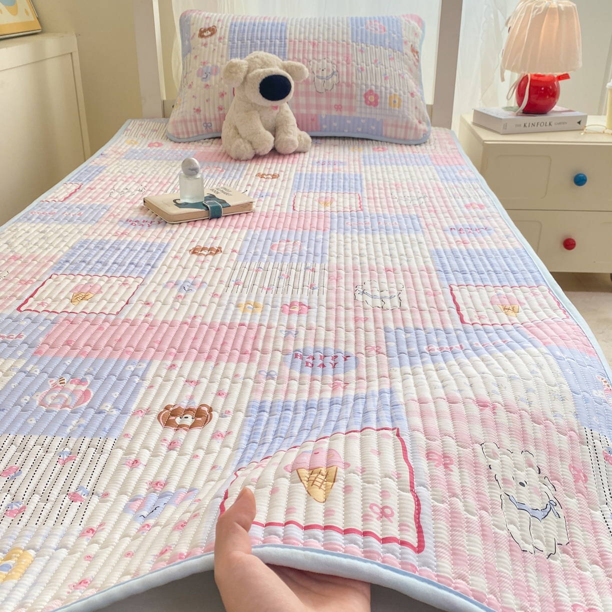 91家纺网 家纺一手货源 找家纺 （总）康纳利 2026新款全棉床盖学生夹棉薄款床盖宿舍上下铺床垫三件套四季通用