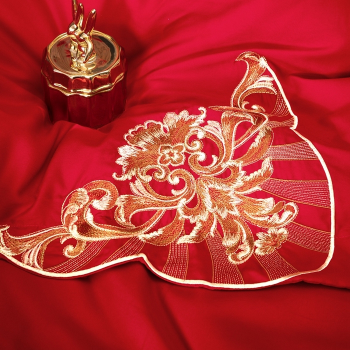 91家纺网 家纺一手货源 找家纺 慕她家纺 2026年磨毛亲肤棉婚庆四件套大红色刺绣结床上用品 天缘巧合