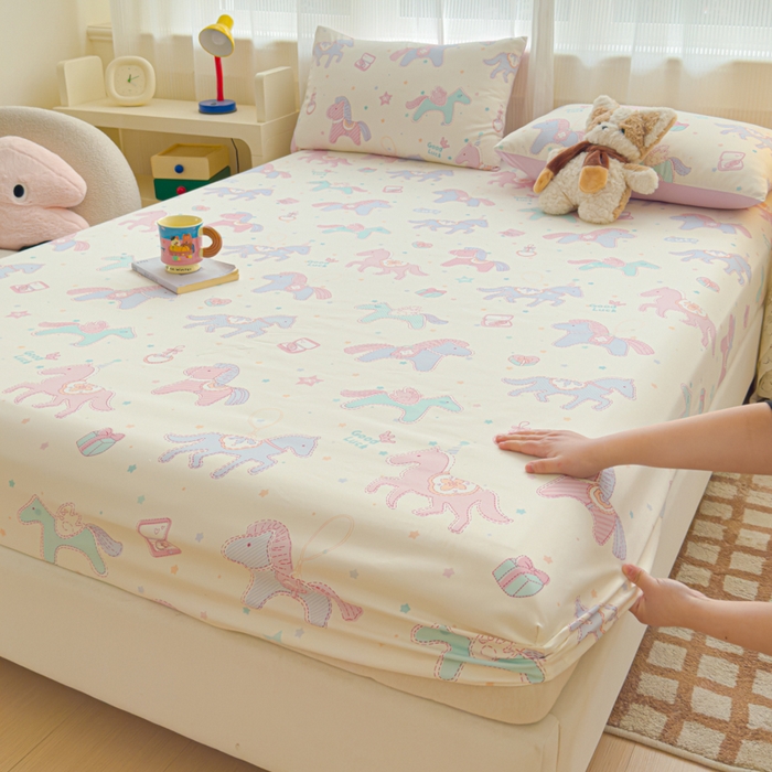 91家纺网 家纺一手货源 找家纺 洁柔家纺工厂店 2026新款A类古法糯小棉床笠礼盒款 萌马送吉