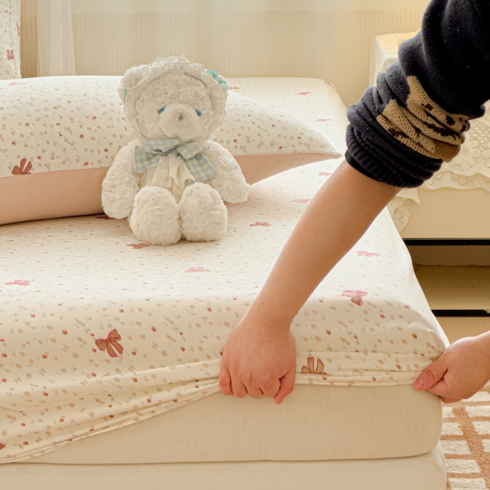 91家纺网 家纺一手货源 找家纺 洁柔家纺工厂店 2026新款A类古法糯小棉床笠礼盒款 十里蔷薇