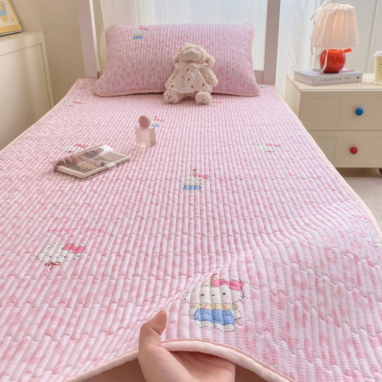 91家纺网 家纺一手货源 找家纺 （总）康纳利 2026新款全棉床盖学生夹棉薄款床盖宿舍上下铺床垫三件套四季通用