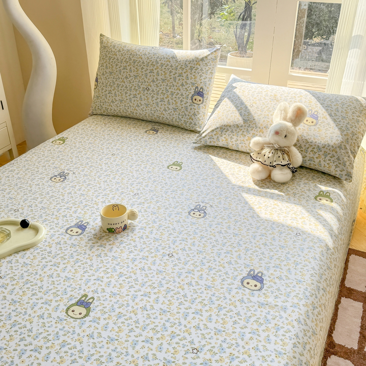 91家纺网 家纺一手货源 找家纺 康纳利 2026新款原棉老粗布透气印花床单 花丛小兔