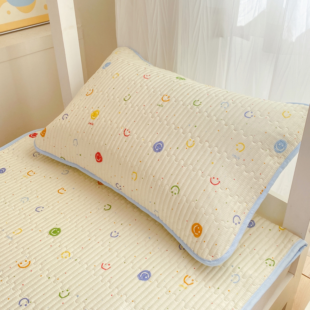 91家纺网 家纺一手货源 找家纺 康纳利 2026新款全棉床盖学生夹棉薄款床盖宿舍上下铺床垫三件套四季通用 彩色波点