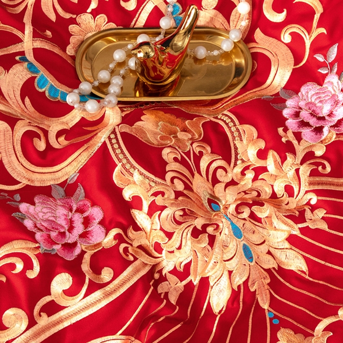 91家纺网 家纺一手货源 找家纺 慕她家纺 2026年磨毛亲肤棉婚庆四件套大红色刺绣结床上用品 盛世庄园 大红