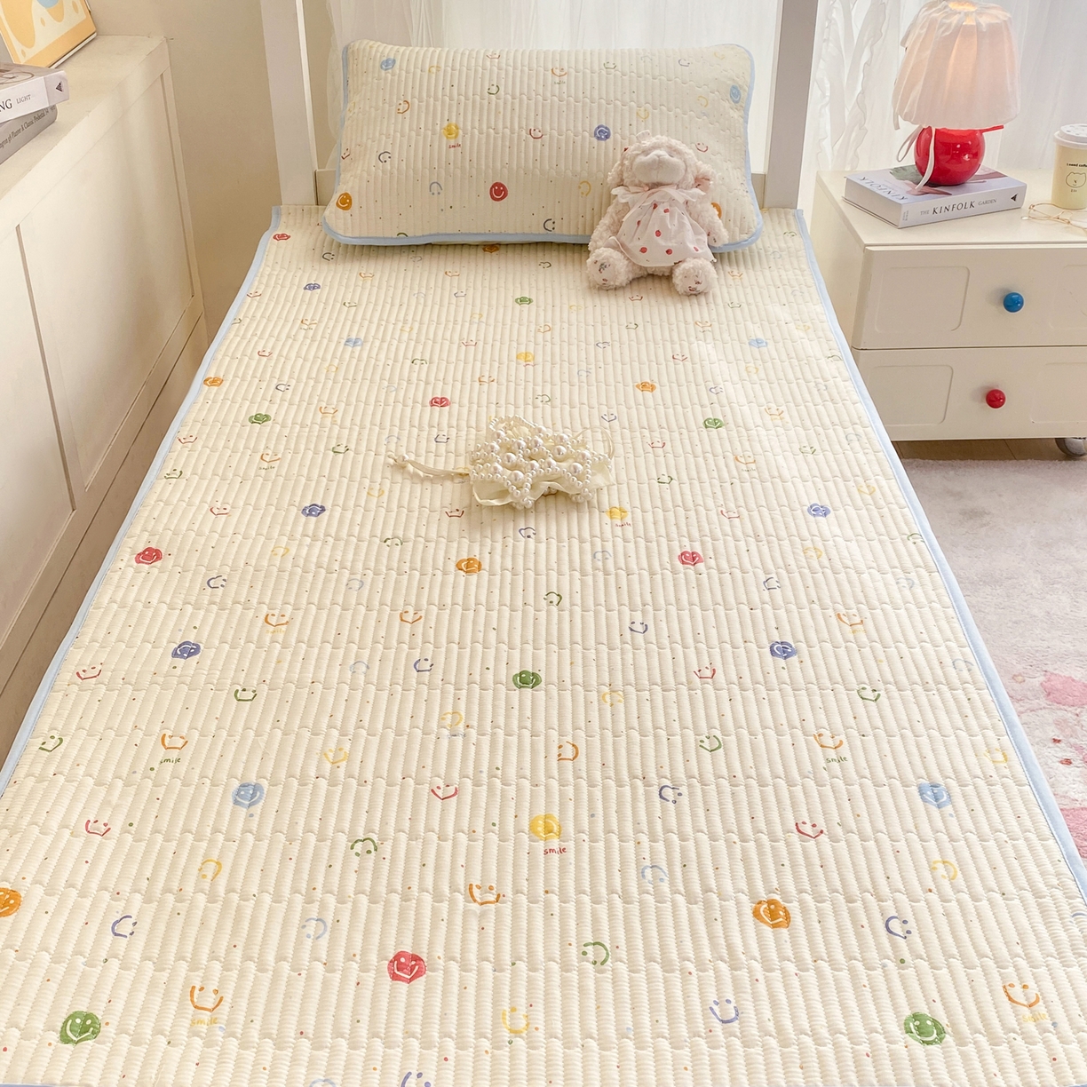 91家纺网 家纺一手货源 找家纺 康纳利 2026新款全棉床盖学生夹棉薄款床盖宿舍上下铺床垫三件套四季通用 彩色波点