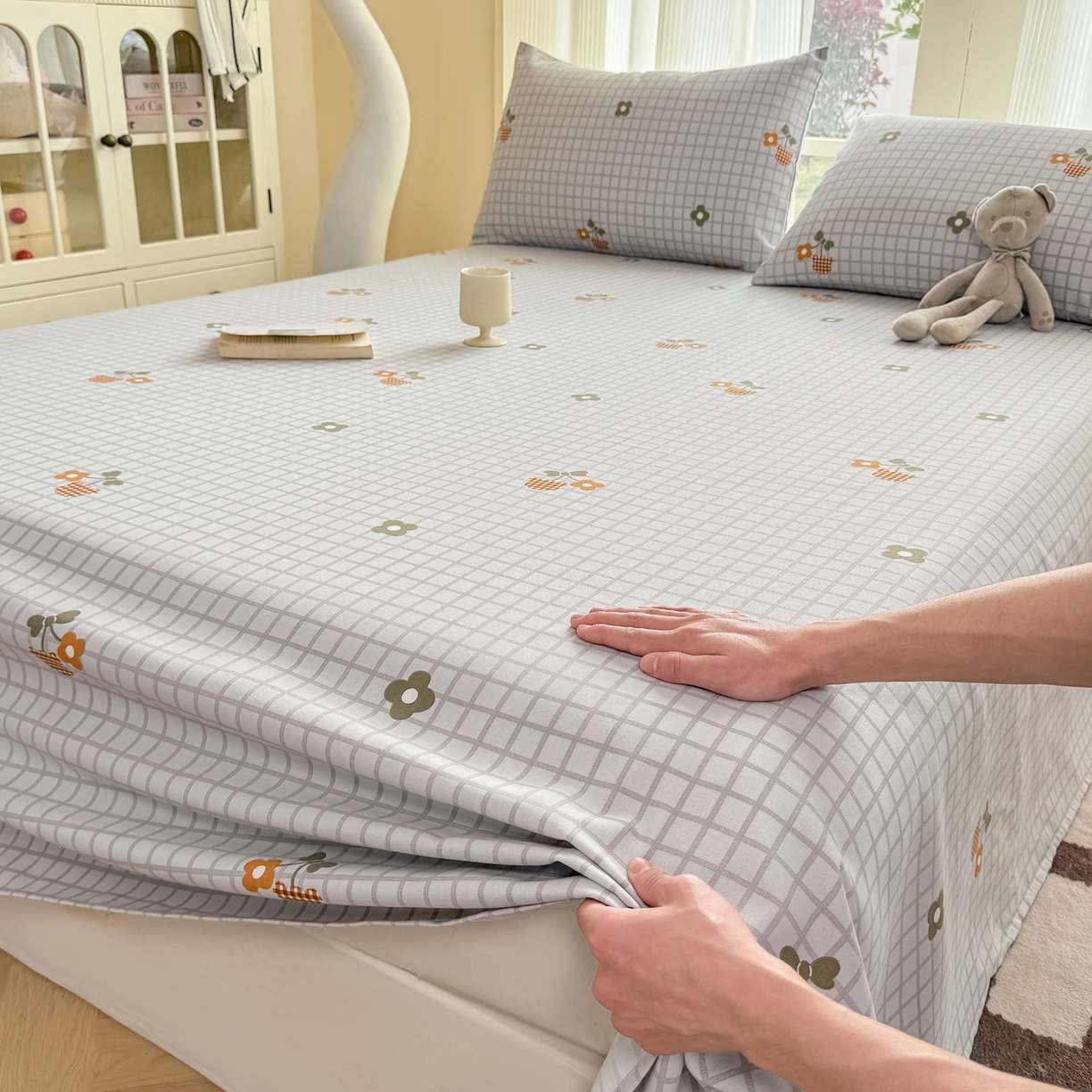 91家纺网 家纺一手货源 找家纺 康纳利 2026新款原棉老粗布透气印花床单 格间花事