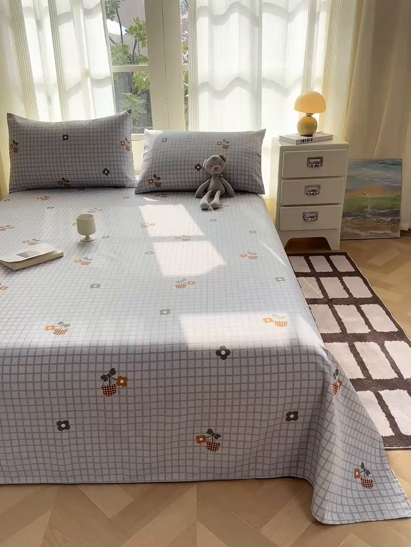 91家纺网 家纺一手货源 找家纺 康纳利 2026新款原棉老粗布透气印花床单 格间花事