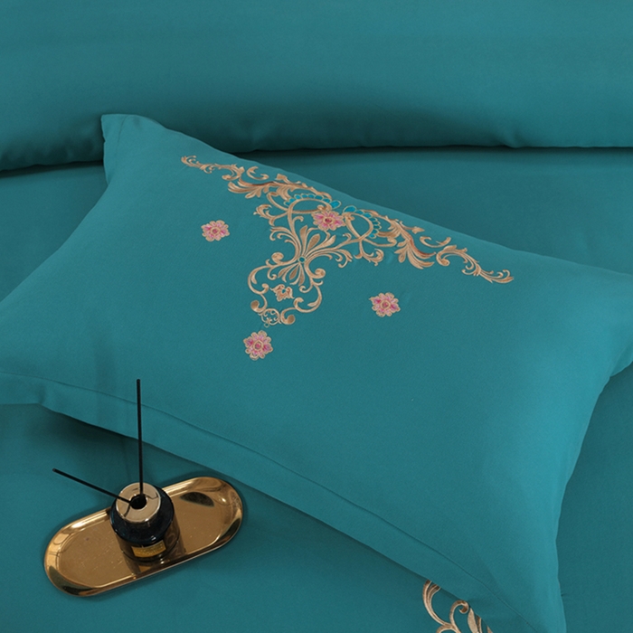 91家纺网 家纺一手货源 找家纺 慕她家纺 2026年磨毛亲肤棉婚庆四件套大红色刺绣结床上用品 盛世庄园 孔雀兰