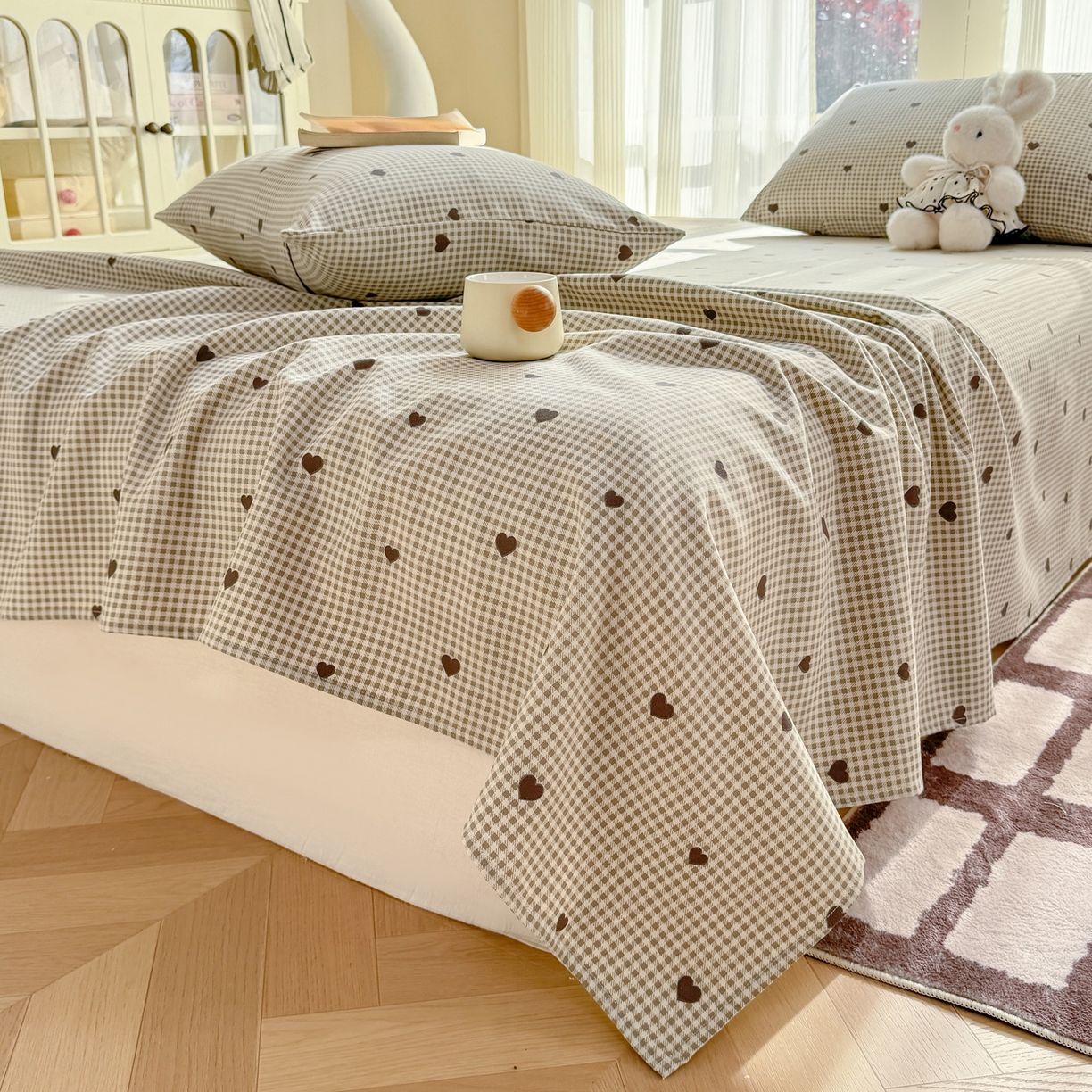 91家纺网 家纺一手货源 找家纺 康纳利 2026新款原棉老粗布透气印花床单 格间心动