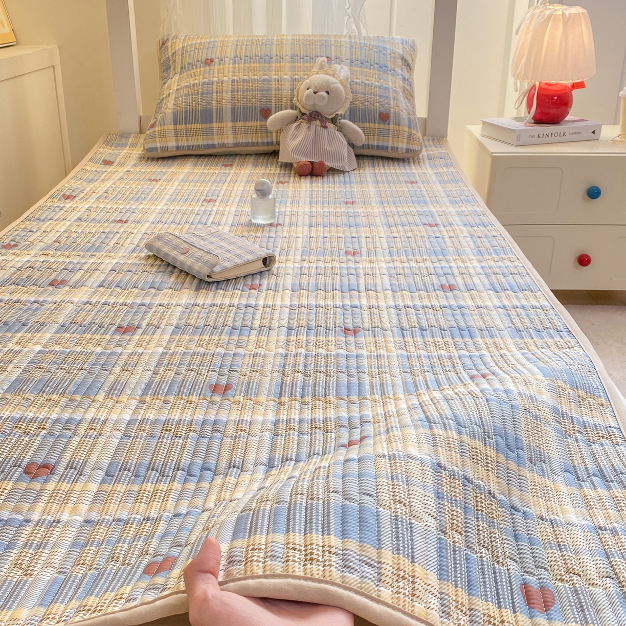 康纳利 2026新款全棉床盖学生夹棉薄款床盖宿舍上下铺床垫三件套四季通用 格调