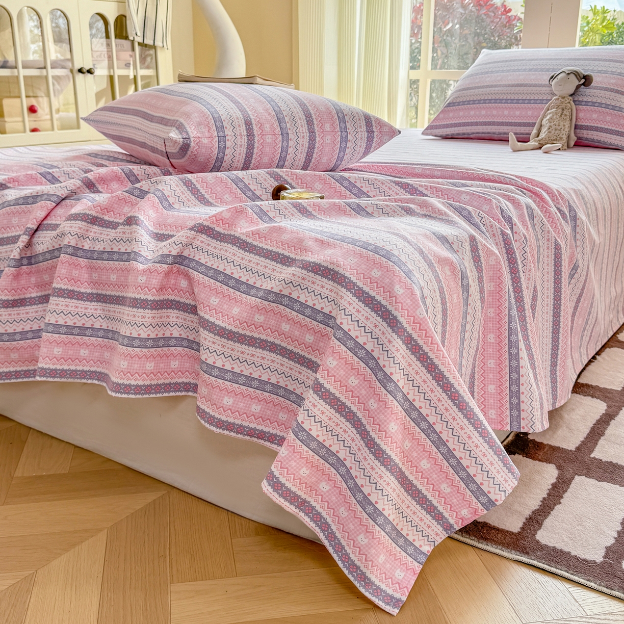 91家纺网 家纺一手货源 找家纺 康纳利 2026新款原棉老粗布透气印花床单 格韵-粉