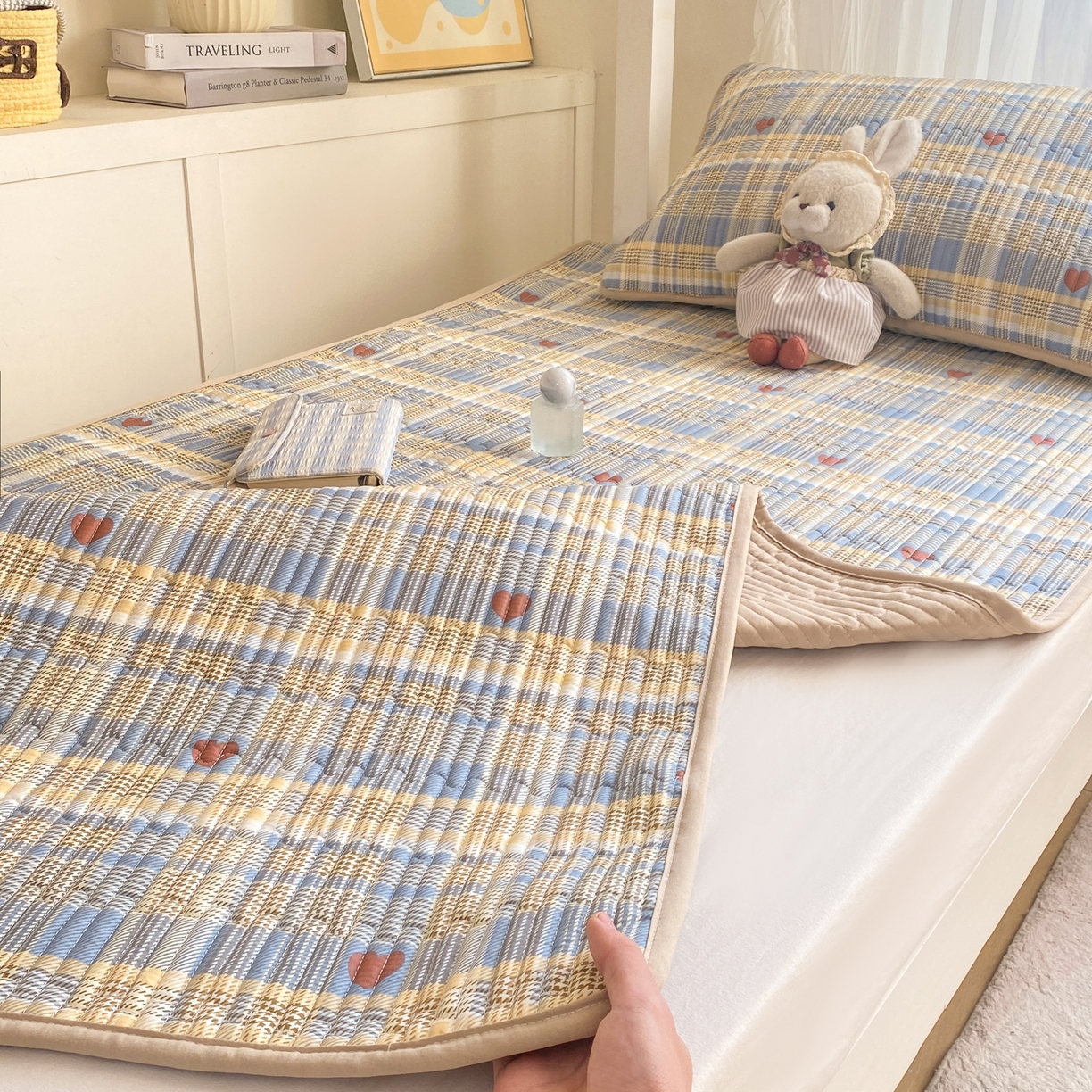 91家纺网 家纺一手货源 找家纺 康纳利 2026新款全棉床盖学生夹棉薄款床盖宿舍上下铺床垫三件套四季通用 格调