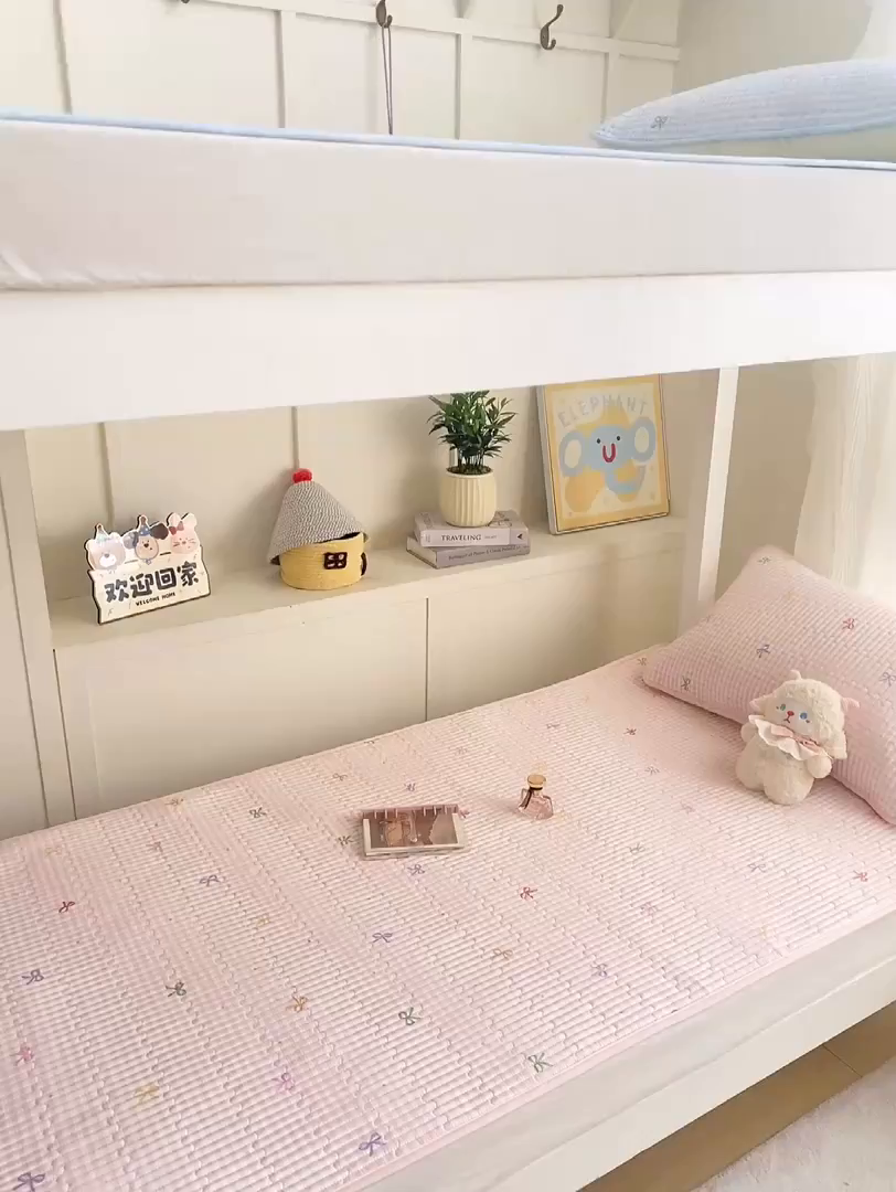 91家纺网 家纺一手货源 找家纺 康纳利 2026新款全棉床盖学生夹棉薄款床盖宿舍上下铺床垫三件套四季通用 蝴蝶结粉