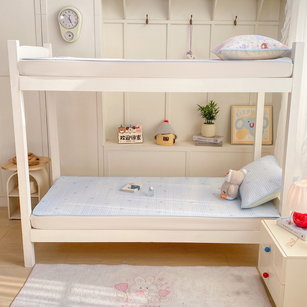 91家纺网 家纺一手货源 找家纺 康纳利 2026新款全棉床盖学生夹棉薄款床盖宿舍上下铺床垫三件套四季通用 蝴蝶结蓝