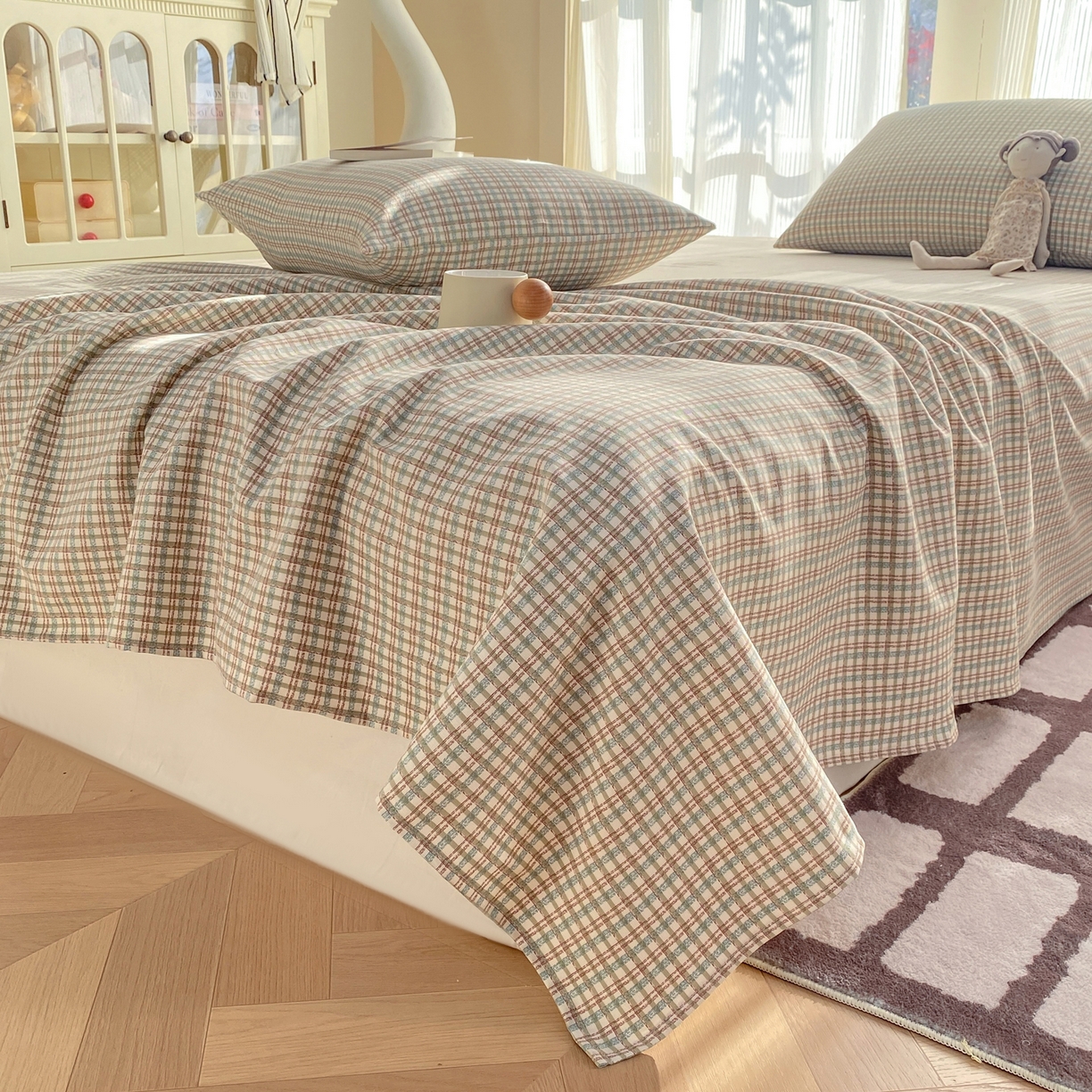 91家纺网 家纺一手货源 找家纺 康纳利 2026新款原棉老粗布透气印花床单 浅棕密格