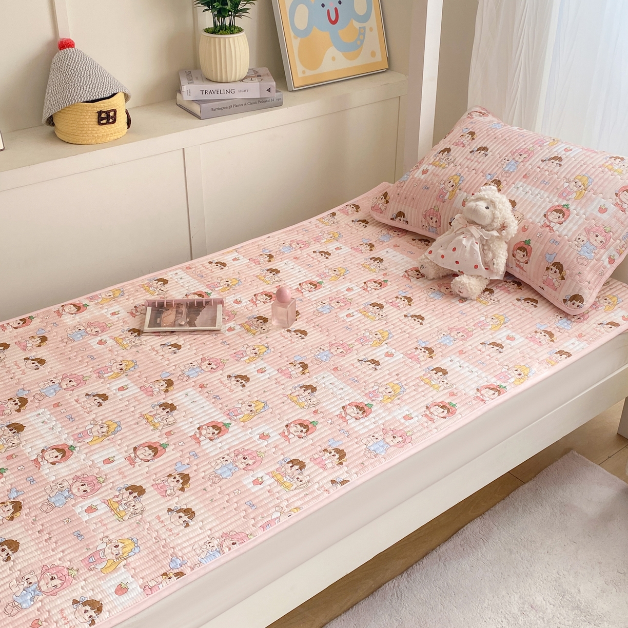 91家纺网 家纺一手货源 找家纺 康纳利 2026新款全棉床盖学生夹棉薄款床盖宿舍上下铺床垫三件套四季通用 欢乐伙伴